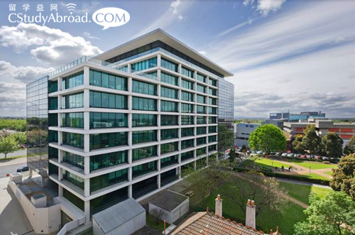 世界百强名校蒙纳士大学，实力强门槛低